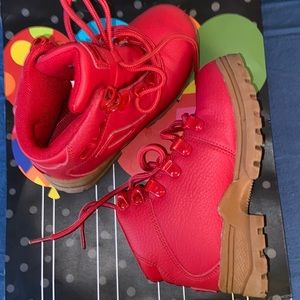 Fila kids boots size 12